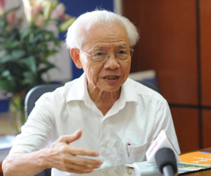 Xôn xao cách đánh vần 'lạ' cho học sinh lớp 1, GS Hồ Ngọc Đại: '49 tỉnh đã thực hiện'