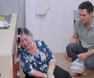 Gạo nếp gạo tẻ tập 49: Bà Mai bật khóc nức nở vì bị coi như osin trong nhà