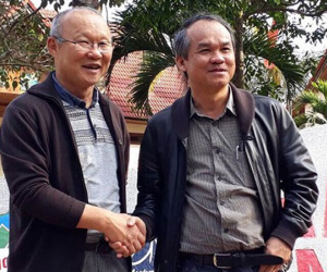 Quang Hải - Công Phượng thăng hoa, Bầu Đức - Bầu Hiển lầm lũi lo ngàn tỷ