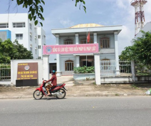 Mang cả trụ sở cơ quan nhà nước đi cầm cố!