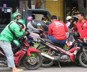 Cuộc chiến 'kẻ tám lạng, người nửa cân' của Go-Viet và Grab