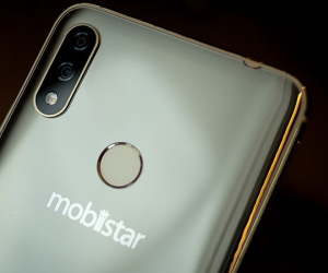 Mobiistar X ra mắt ở VN - dáng giống iPhone X, giá 4,5 triệu đồng
