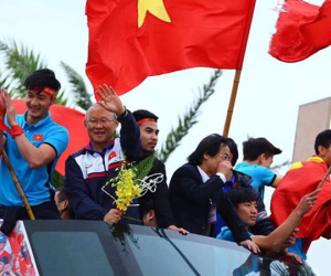 Mừng công U23 Việt Nam: Vui, nhưng đừng vui quá!