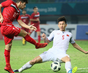 Văn Hậu trở lại trận gặp Olympic UAE, ông Park lo lắng vì Đình Trọng