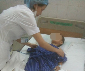 Lạng Sơn: Bố say rượu chém con trai 7 tuổi bị thương