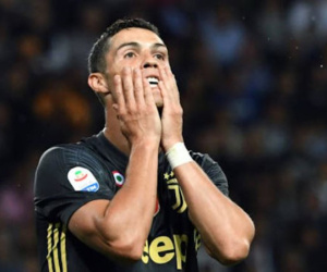 Ronaldo lạc lõng trong trận thắng thứ 3 của Juventus tại Serie A