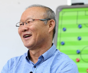 HLV Park Hang-seo: ‘Tôi chưa xứng đáng với cách gọi người hùng’