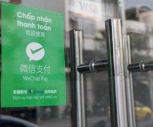 Chính phủ chỉ đạo chặn nạn thanh toán 'chui' của du khách Trung Quốc