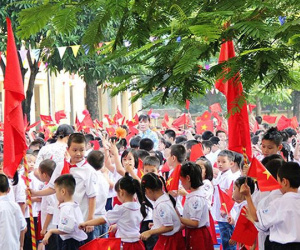 Đồng phục học đường: Loạn chiêu - Phụ huynh nặng gánh, bức xúc