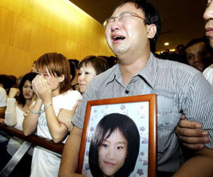 Thi thể bé gái 8 tuổi bọc trong 9 lớp nilon và tội ác man rợ của 'ông chú Malaysia' khiến cả đảo quốc sư tử Singapore chấn động