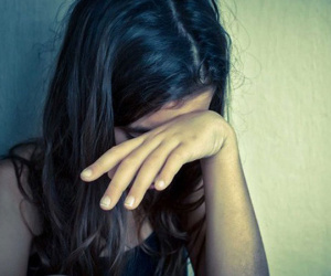 Nhân viên bể bơi sờ ngực bé gái: 'Tôi chỉ coi cháu như cháu ngoại tôi thôi'