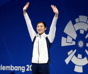 Siêu nhân ASIAD vàng đeo trĩu cổ: Mỹ nhân 18 tuổi 6 HCV, 6 kỷ lục