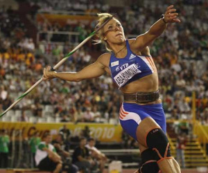 Hai ngôi sao điền kinh Nga bị tước huy chương thế giới vì dính doping