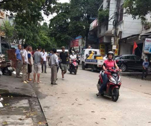 Nam thanh niên ngáo đá, cầm dao khống chế con tin đòi công an gọi mẹ đến