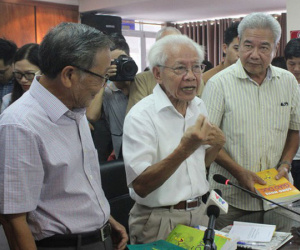 GS Hồ Ngọc Đại: 'Kỳ 1 của lớp GS Ngô Bảo Châu không học chữ mà chỉ học hình vuông, tròn'