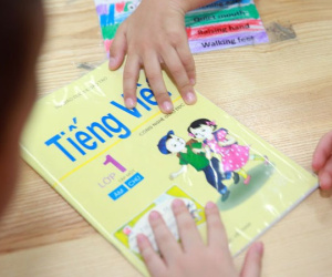Bộ GDĐT nói gì về 'lợi ích nhóm' khi tiếp tục triển khai dạy Tiếng Việt lớp 1 - Công nghệ giáo dục?