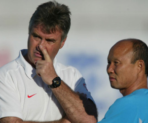 Hiddink dẫn dắt U21 Trung Quốc chuẩn bị cho Olympic 2020