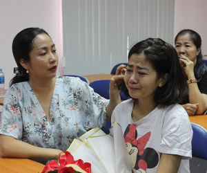 Mai Phương bật khóc vì xúc động trong ngày xuất viện, sau gần một tháng điều trị tích cực