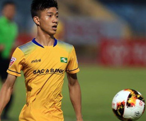 Phan Văn Đức có thể lỡ hẹn với phần còn lại của V.League 2018