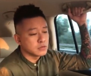 Video: Ca sĩ Tuấn Hưng thể hiện ca khúc 'Vuông, tròn, tam giác' gây sốt cộng đồng mạng
