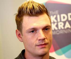 Đang lưu diễn, Nick Carter nhóm Backstreet Boys sốc nặng khi nhận tin vợ sảy thai