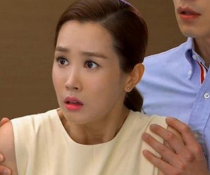 Nhục nhã khi bắt quả tang chồng lén lút làm điều tồi tệ trong chính phòng của bố vợ