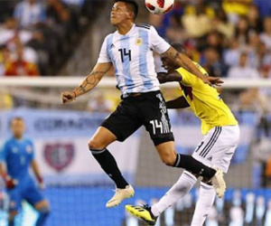 Argentina bất phân thắng bại với Colombia