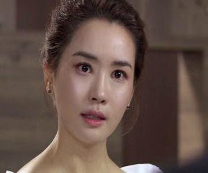 Chồng bỏ đi theo nhân tình giàu ngỡ được sung sướng ai ngờ phải 'bò' về giữa đêm van xin và phản ứng quá cứng của cô vợ