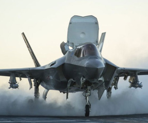 NÓNG: Mỹ điều tàu sân bay chở đầy tiêm kích F-35 áp sát Syria, Trung Đông dậy sóng!