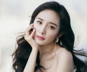 Sinh nhật Dương Mịch nửa làng giải trí chúc mừng, trừ Lưu Khải Uy và Đường Yên không một lời nhắn?