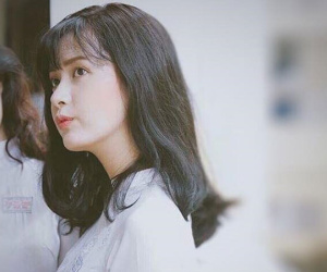 Loạt 'trai xinh gái đẹp' bất ngờ nổi tiếng sau bức ảnh chụp lén