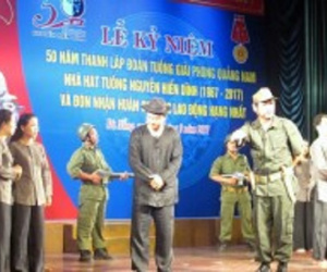 Bồi dưỡng đội ngũ tác giả, đạo diễn sân khấu