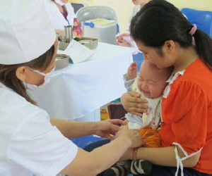 Tháng 10 mới có đủ vaccine '5 trong 1', trẻ bị chậm tiêm ảnh hưởng thế nào?