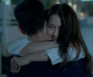 Phim Hậu duệ mặt trời Việt Nam: Khả Ngân và Song Luân yêu đầy nước mắt trong teaser mới