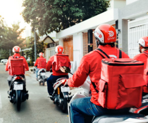 Ứng dụng gọi xe Go-Viet: Chủ nhân thực sự là 'Tây hay Ta?'