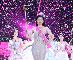 Clip: Phút đăng quang của Tân Hoa hậu Việt Nam 2018 - Trần Tiểu Vy!