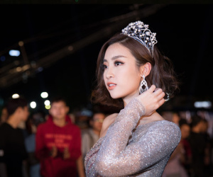 Thảm đỏ Chung kết Hoa hậu Việt Nam 2018: Dàn Hoa hậu - Á hậu nô nức khoe sắc