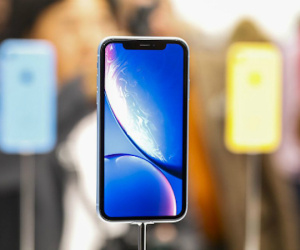 iPhone Xr bán muộn vì gặp vấn đề trong sản xuất