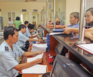 Hạn chế thu phí, lệ phí hải quan bằng tiền mặt