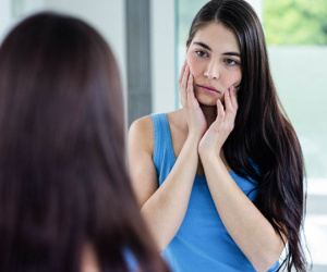 Chị gái bị chồng ruồng rẫy đuổi đi, tôi chẳng thấy thương, còn cho rằng bị vậy là đáng đời lắm