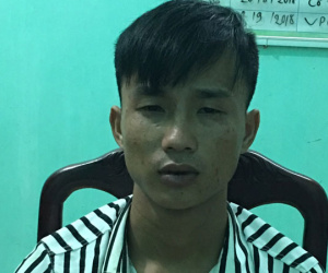 Đi đám cưới về, định hiếp dâm bạn gái trên đường