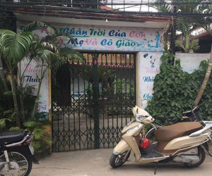 Hé lộ nguyên nhân khiến bé trai 2 tuổi bị rách vùng kín khi đi học ở trường mầm non