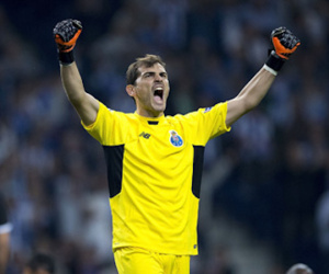 Iker Casillas: 20 mùa, một mối tình Iker - Cham