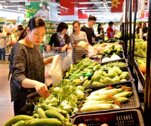 Trong tháng 9, tổng mức bán lẻ hàng hóa, dịch vụ đạt trên 2 nghìn tỷ đồng