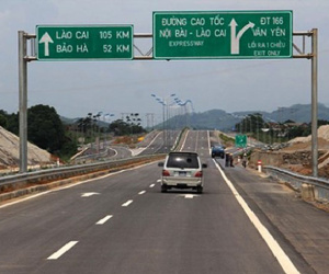Đầu tư Dự án xây dựng đường nối đường cao tốc Nội Bài - Lào Cai đến thị trấn Sa Pa