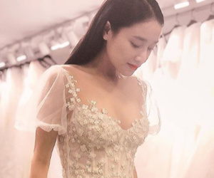 Hé lộ 1 trong 3 thiết kế váy cưới của Nhã Phương