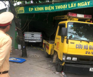 Lộ danh tính tài xế ô tô bán tải đâm 2 thiếu nữ tử vong