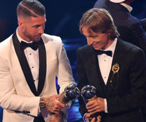Ramos muốn trao luôn Quả bóng vàng cho Modric