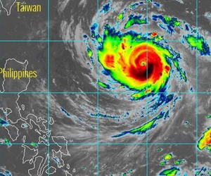 Xuất hiện siêu bão Trami gần Biển Đông