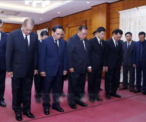 Lãnh đạo Đảng, Nhà nước Lào đến viếng Chủ tịch nước Trần Đại Quang